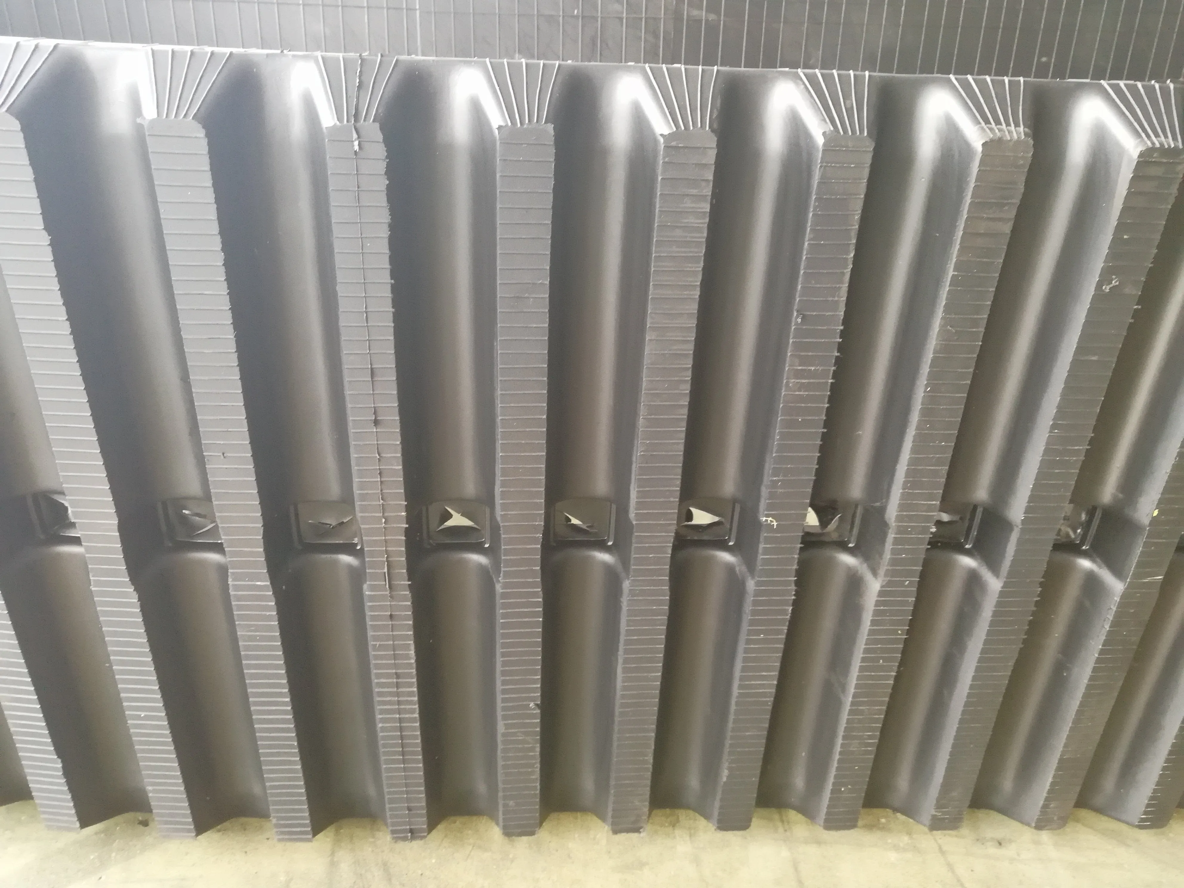 250x72x54 (250x54x72) Rubber Tracks, Conventional