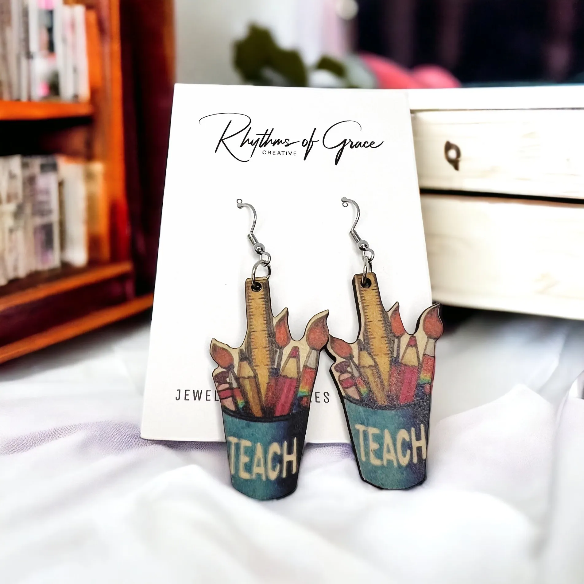 Art Teacher Earrings - Painter Gift, Artist Jewelry, Art Teacher, Teacher Earrings, Art Earrings, Artist Gift, Art Jewelry, Painter Earrings