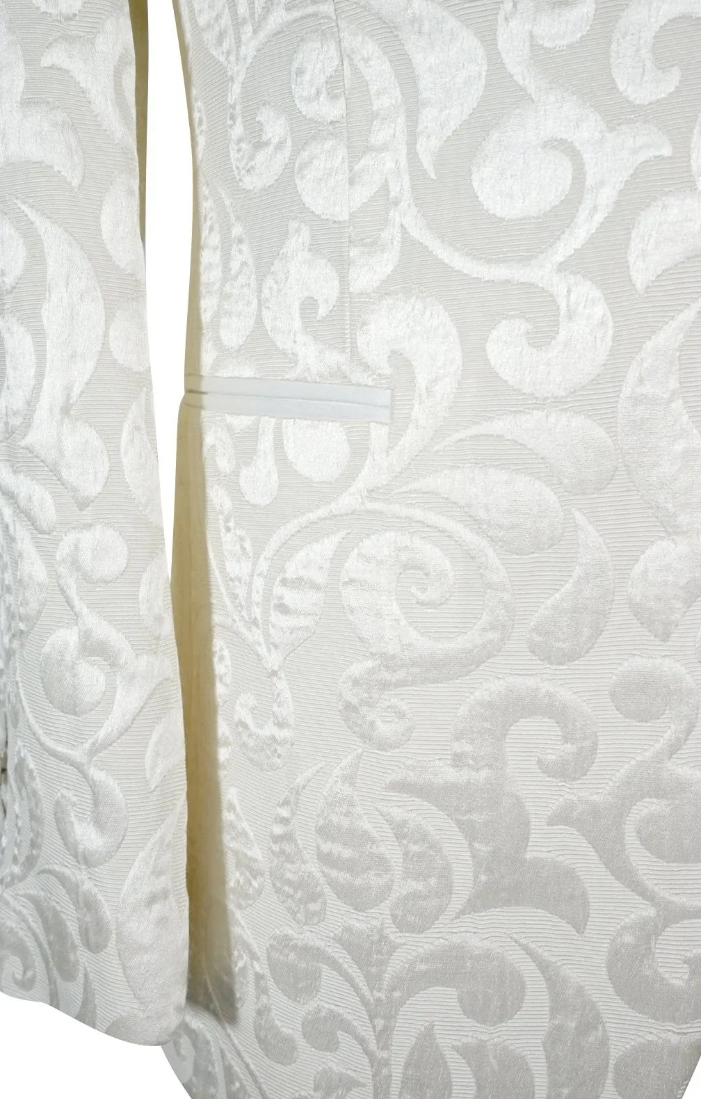 Vanilla Paisley Dinner Jacket @ The Vault
